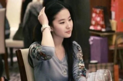 娱乐吃瓜社明星零距离,明星零距离,揭秘娱乐圈幕后故事